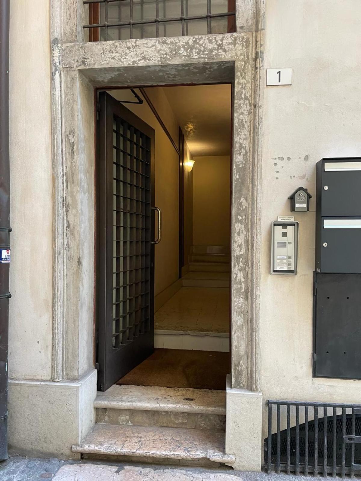 Vicolo Amanti Verona Esterno foto